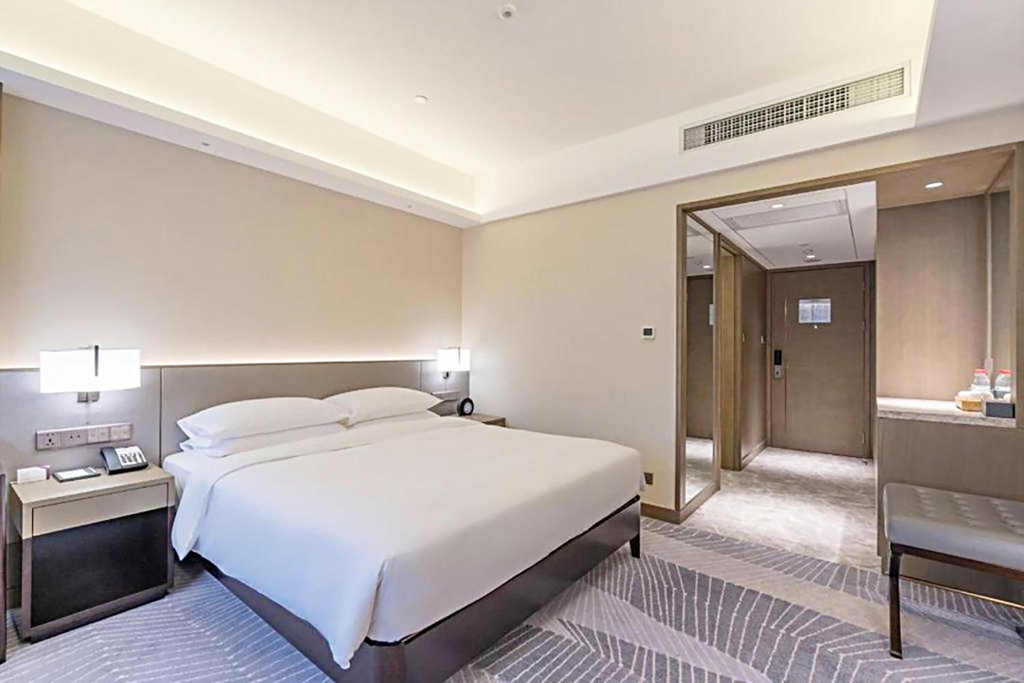 Hyatt Regency Metropolitan Chongqing Hotel Buitenkant foto